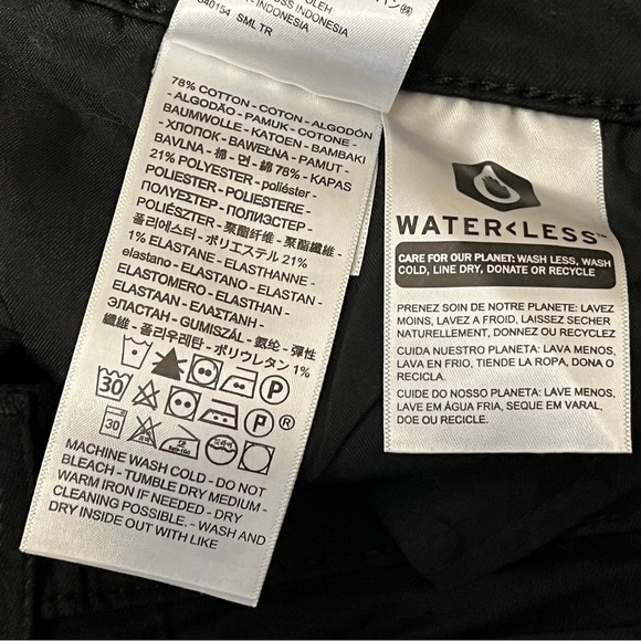 Levi Classic Straight Mid Rise Jeans. Black. Plus Size 18M #784 NWT - Picture 12 of 12